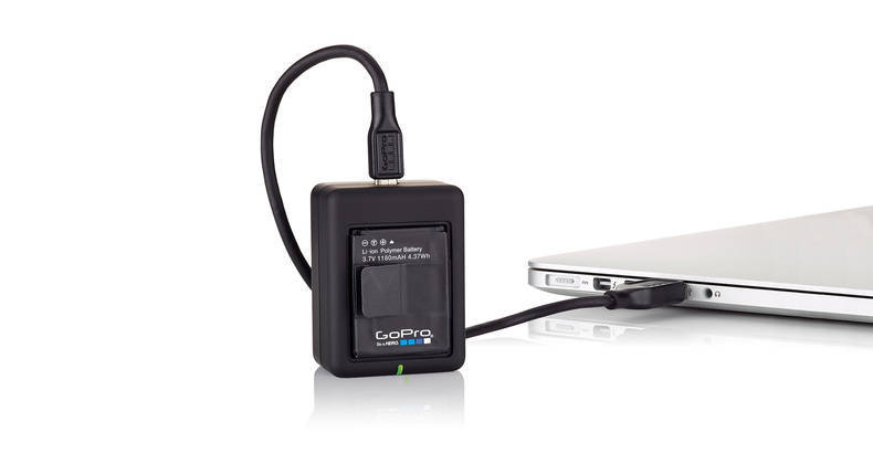 Зарядное устройство Dual Battery Charger для двух батарей