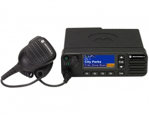 Автомобильная радиостанция Motorola DM 4600