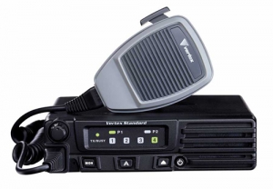Автомобильная радиостанция Vertex VX-4107