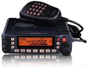 Автомобильная радиостанция Yaesu FT - 1900