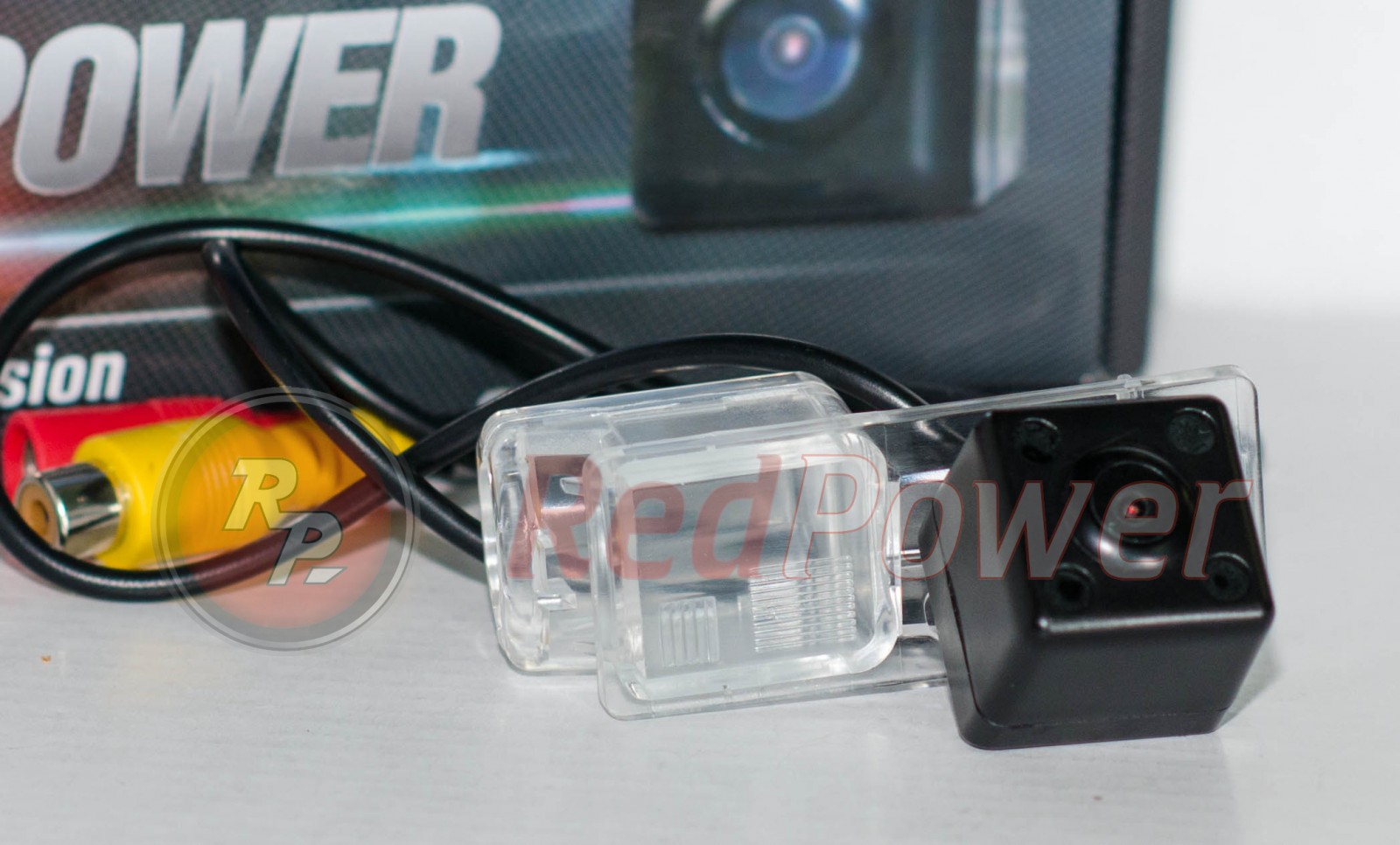 Камера заднего вида RedPower FOD234: Ford Kuga, Mondeo, Fiesta, Focus, S-Max